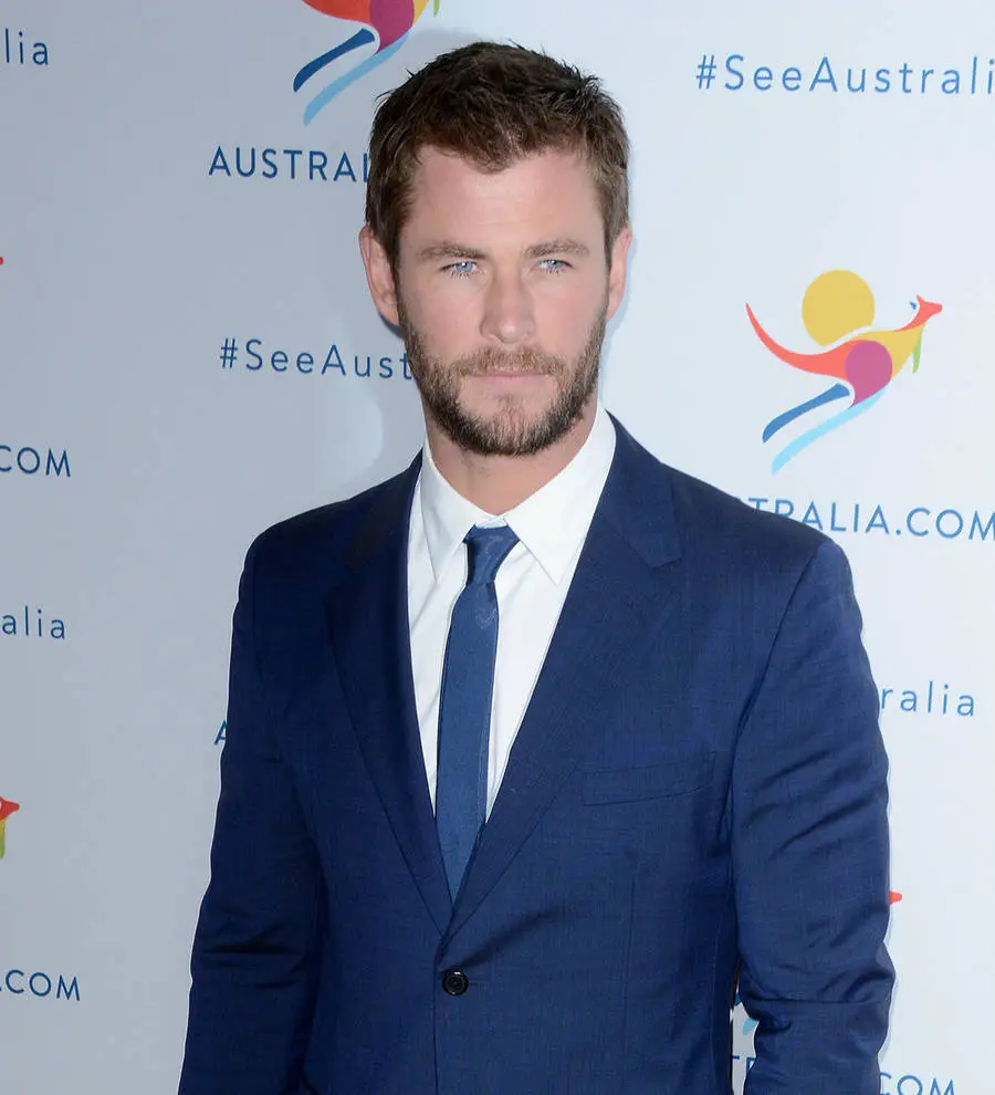 Chris Hemsworth's hugs for twins on second birthday