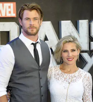 Chris Hemsworth adopts puppy