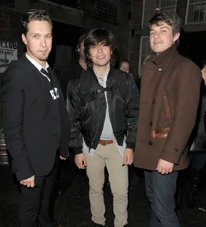 Hanson touched by fan's soldier tribute