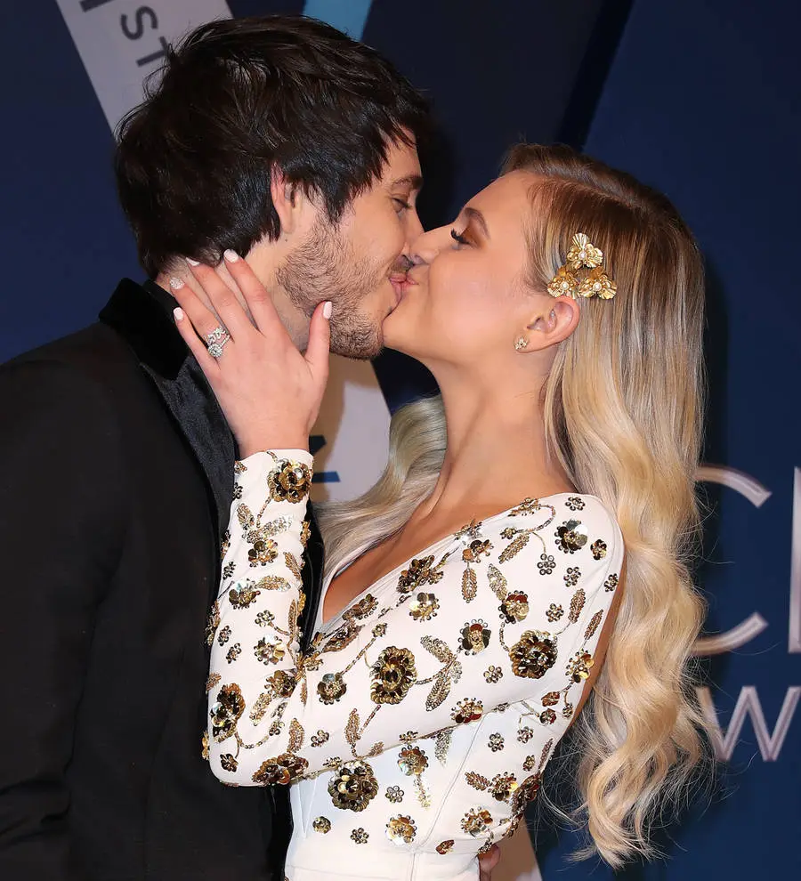 Kelsea Ballerini ready for weekend wedding in Mexico