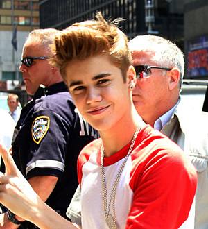 Justin Bieber and Jimmy Fallon at war over albums