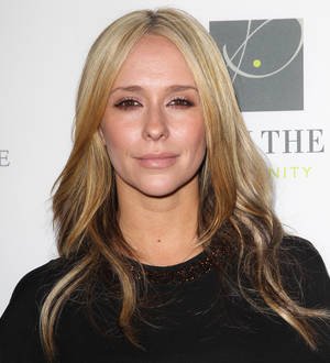 Jennifer Love Hewitt sues over alleged image violation