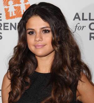 Come & Get It - Selena Gomez is selling her Tarzana home