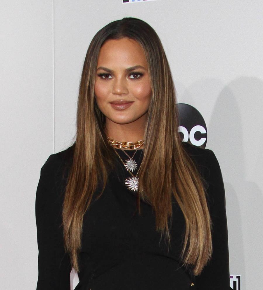 Chrissy Teigen planning to cut back on work in 2017