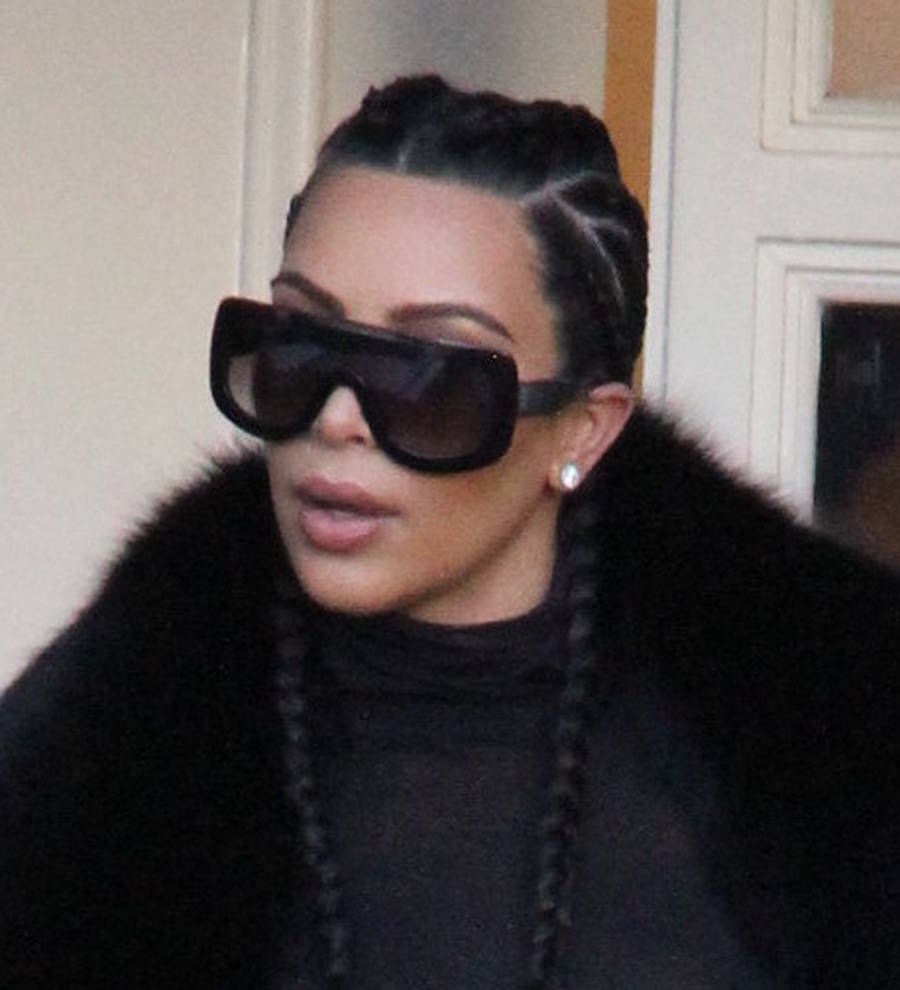 Kim Kardashian debuts nude post-baby body