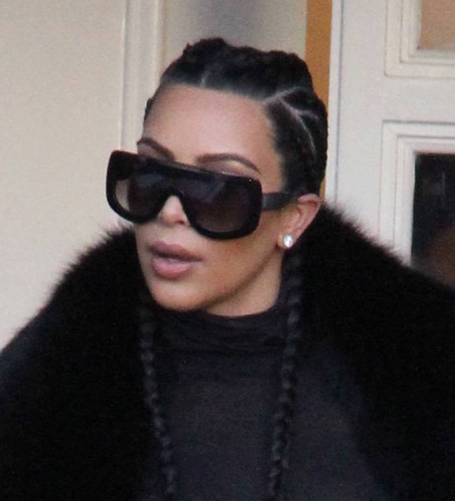 Kim Kardashian debuts photo of baby Saint