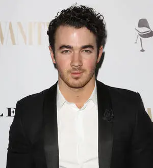 Kevin Jonas confirmed for Celebrity Apprentice