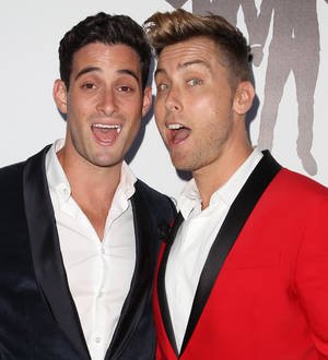 Lance Bass proposes to fiance again