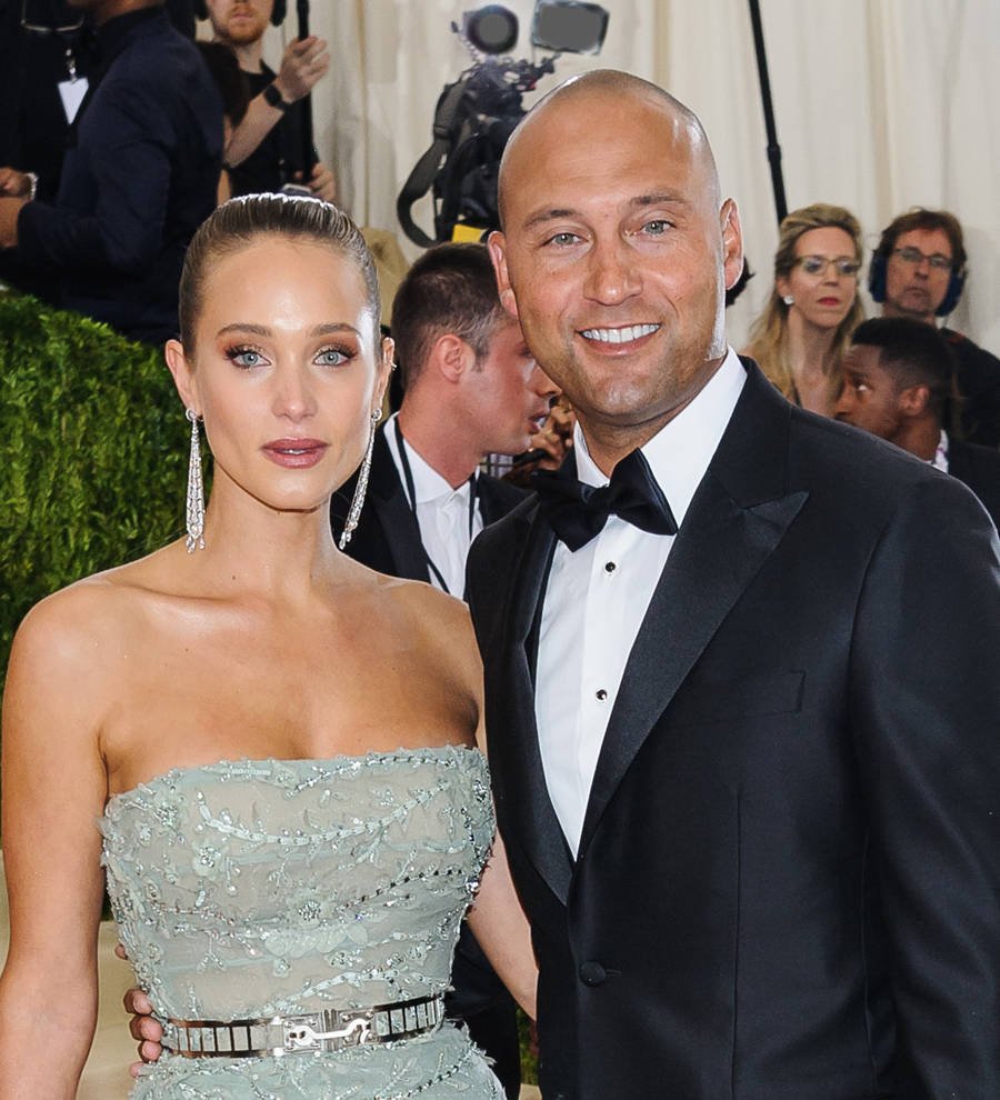 Sports star Derek Jeter and model Hannah Davis wed