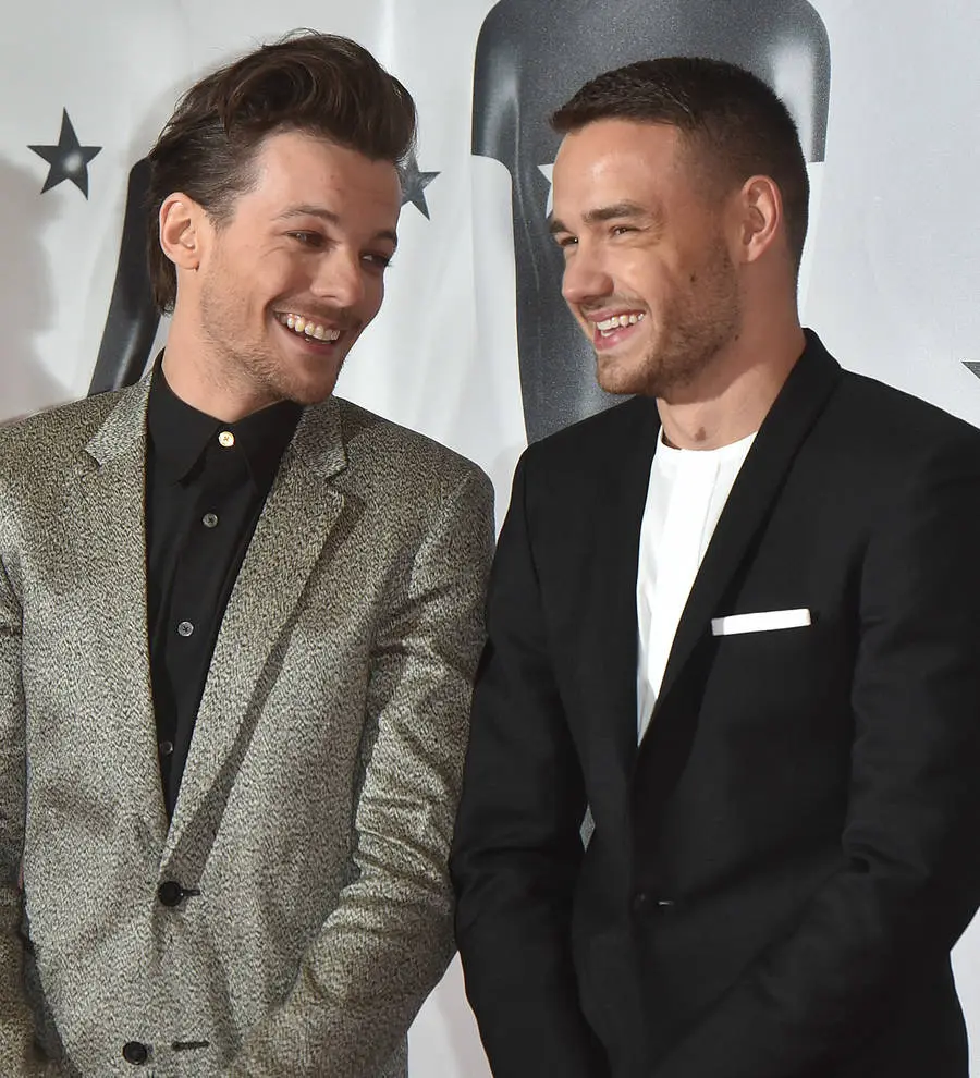 One Direction stars stage mini-reunion at Brit Awards