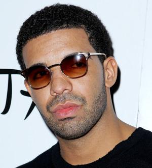 Drake refuses to acknowledge Brown fight at concert