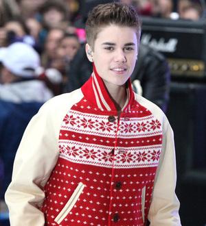 Justin Bieber films video message for dads