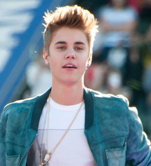 Justin Bieber wins Social Artist of The Year at Billboard Music Awards