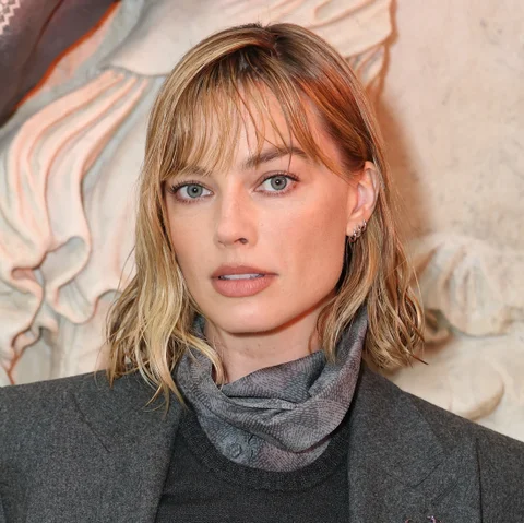 Portrait of Margot Robbie