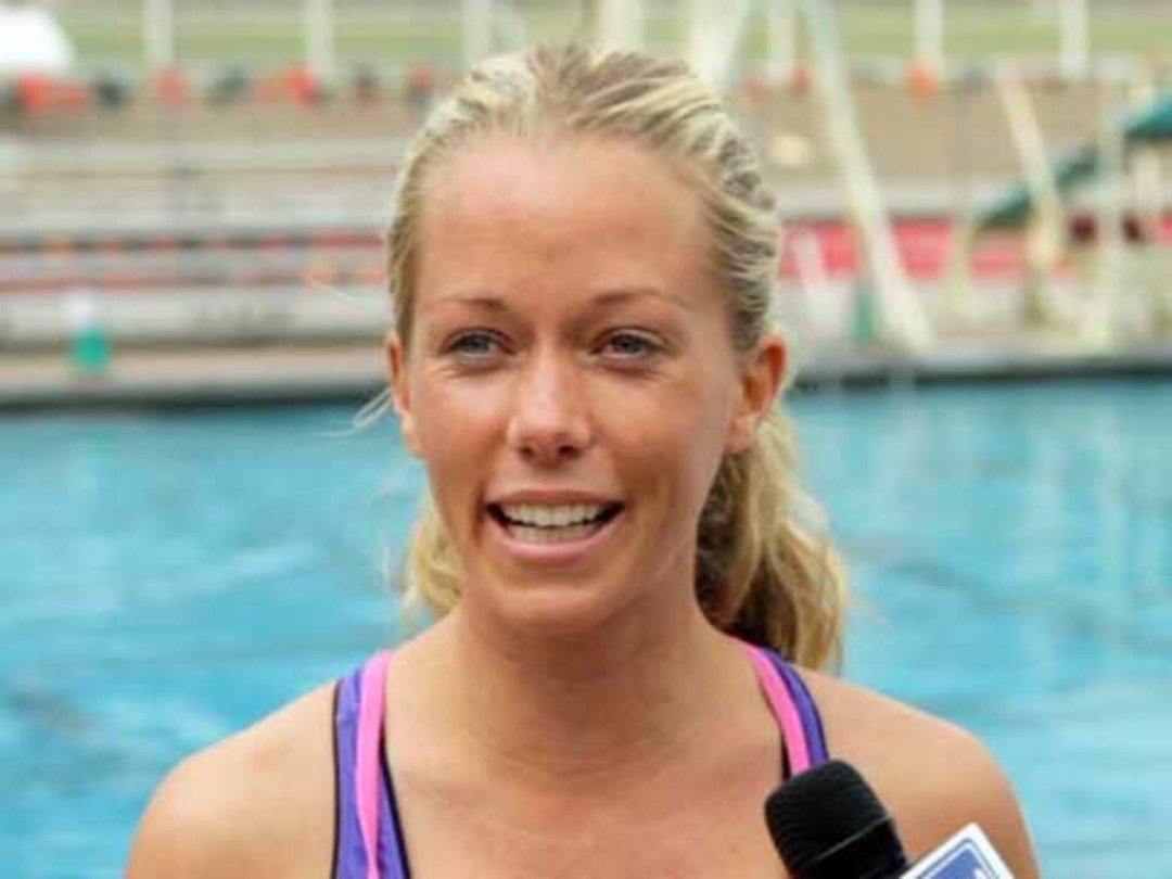 Diving Practice With The Stars of "Splash"
