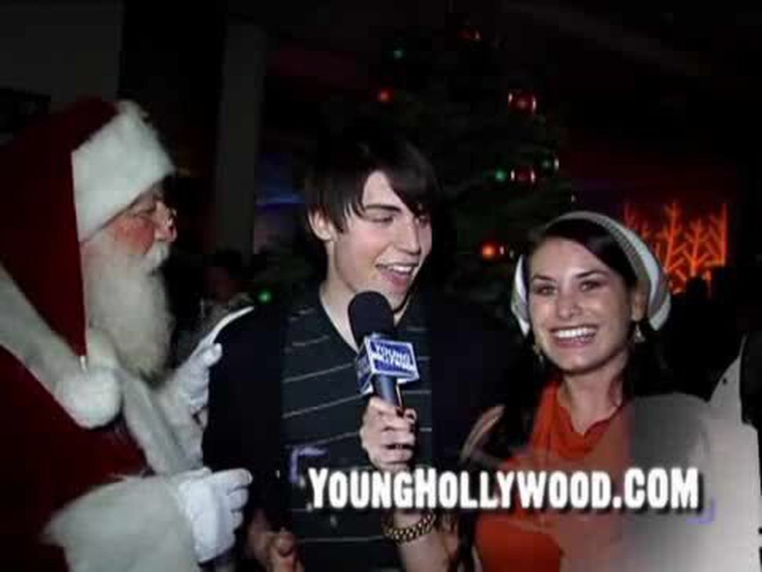 Miranda Cosgrove's List for Santa