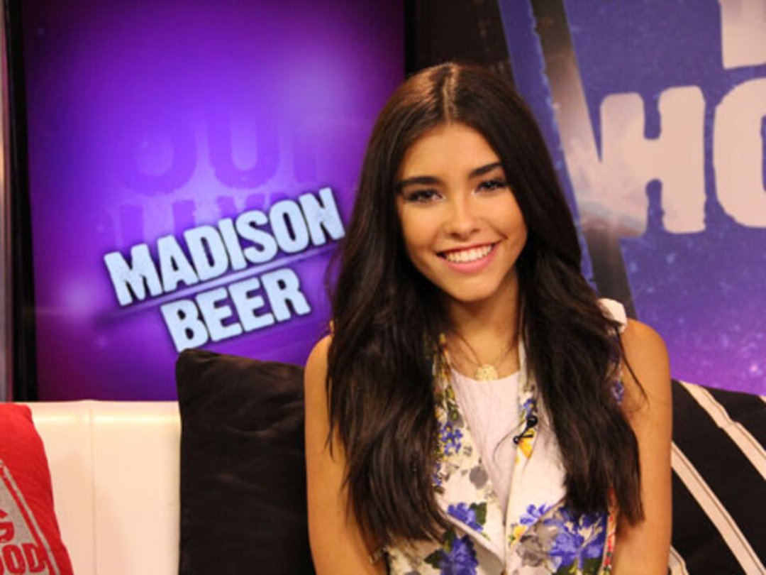 Madison Beer Performs "Unbreakable" & Talks Justin Bieber