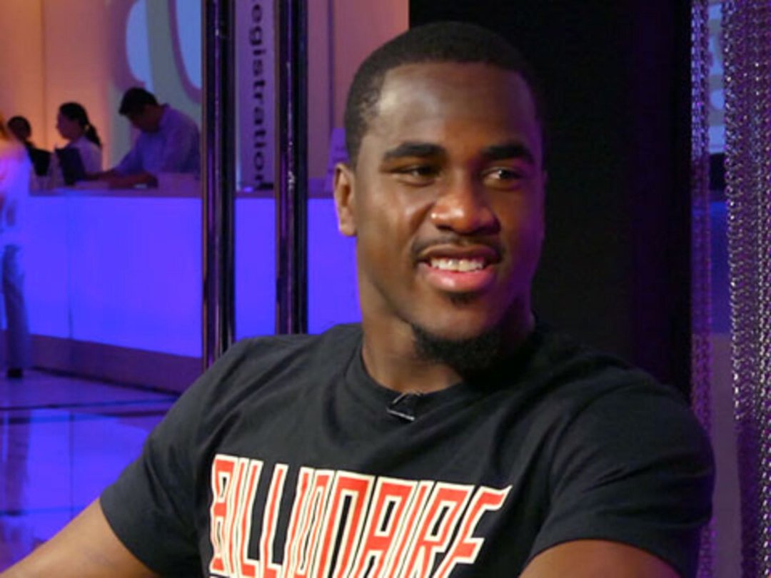 Tampa Bay's Lavonte David Tackles NATPE