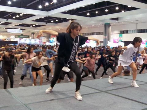 How to Dance Like a K-Pop Star