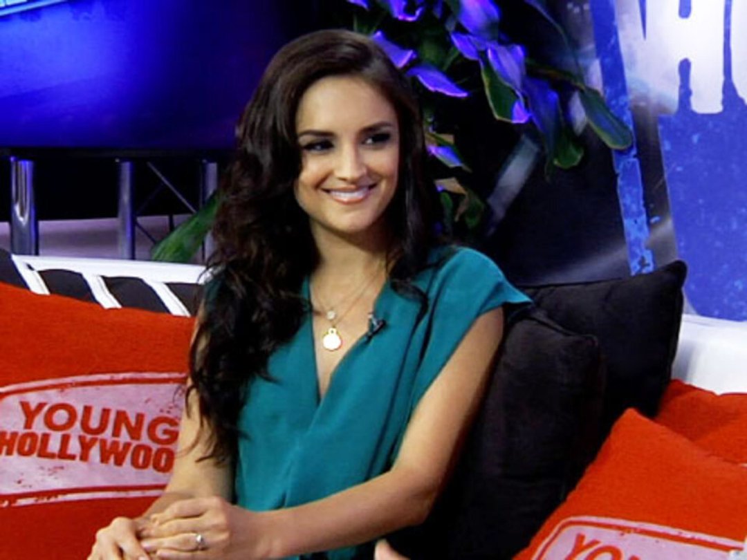 Rachael Leigh Cook Takes Over the World with "Perception!"