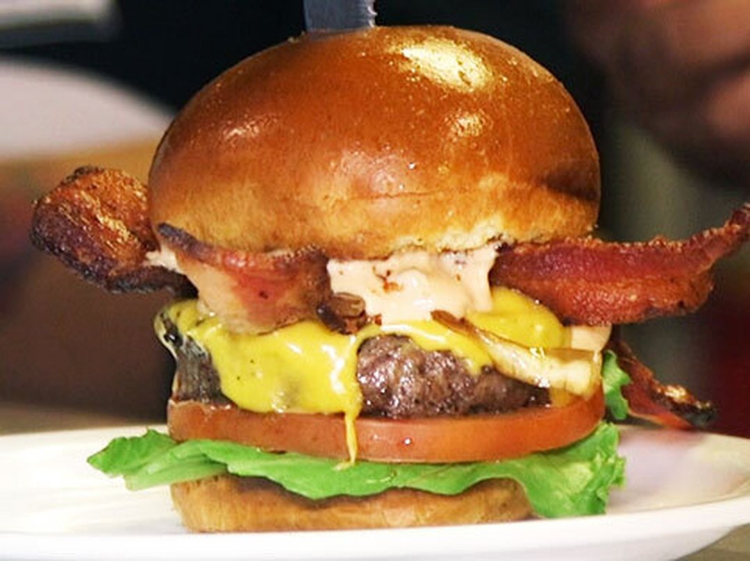 Bacon Burgers & Secret Menu S'mores Shakes at Slater's 50/50