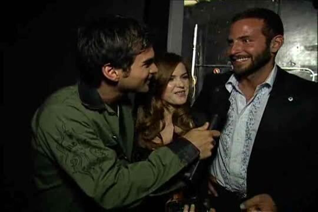 Bradley Cooper and Isla Fisher