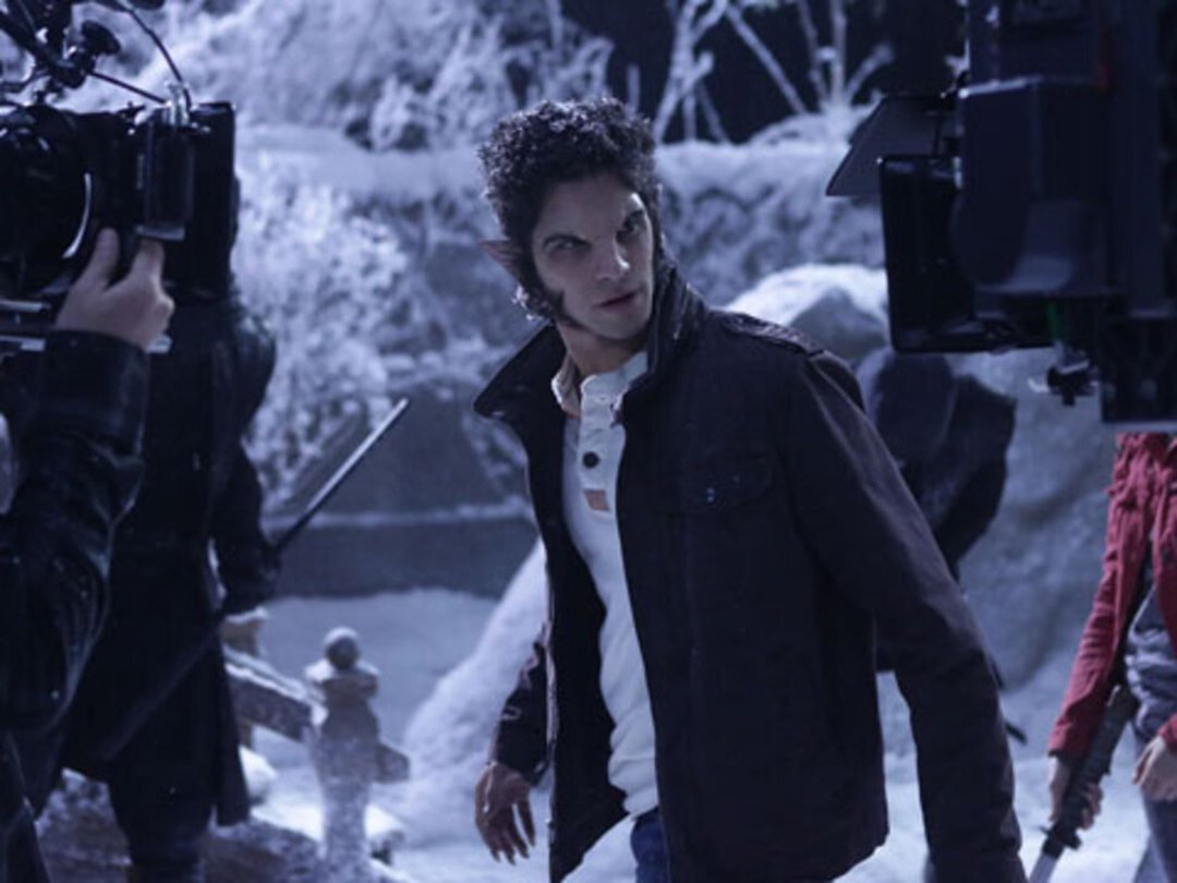 "Teen Wolf" Cast Talk Bad 1st Dates & Dedicate Songs to Each Other