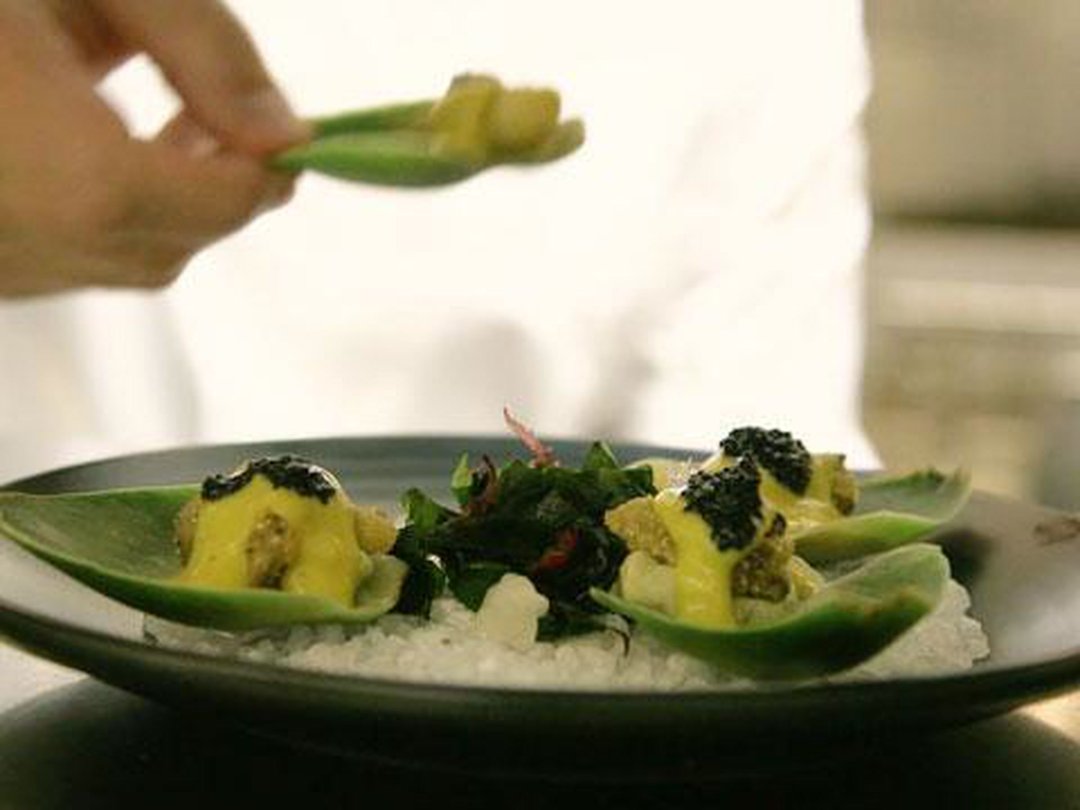 How to Eat Artichoke Oysters Like a Champ