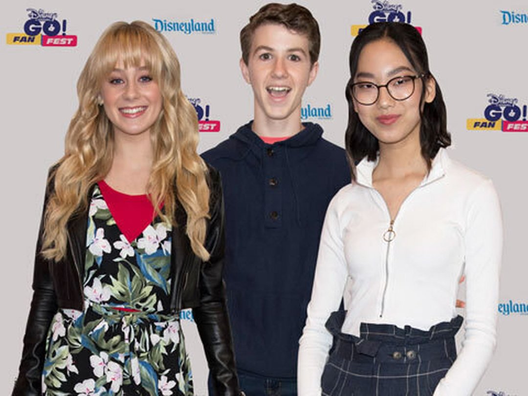 What Bizaardvark Stars Want Raven-Symoné To Know