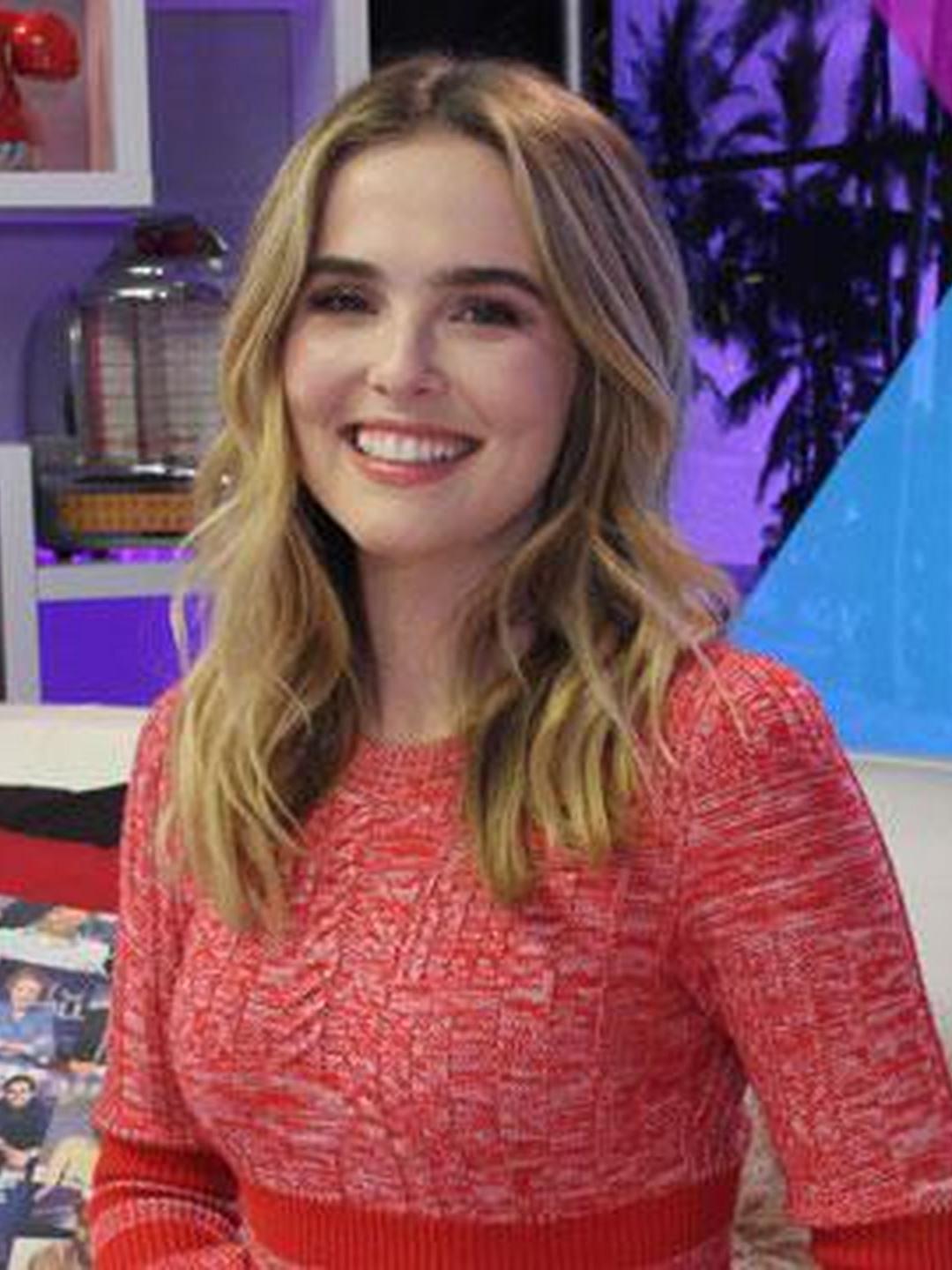 Portrait of Zoey Deutch