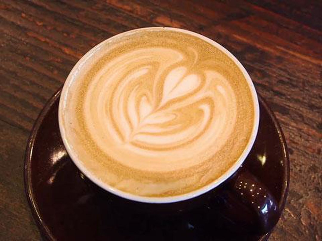 COFFEE TOMO’S LATTE & PRETZEL PAIRING