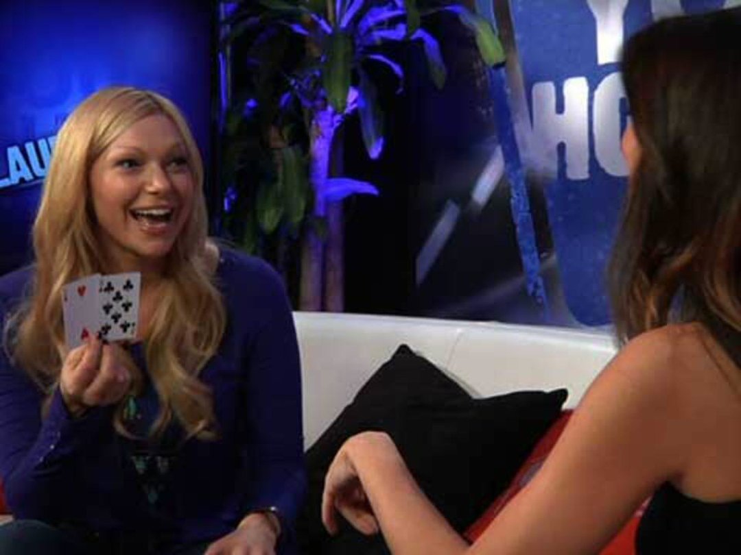 Laura Prepon Dishes Chelsea, Casinos, and Dive Bars
