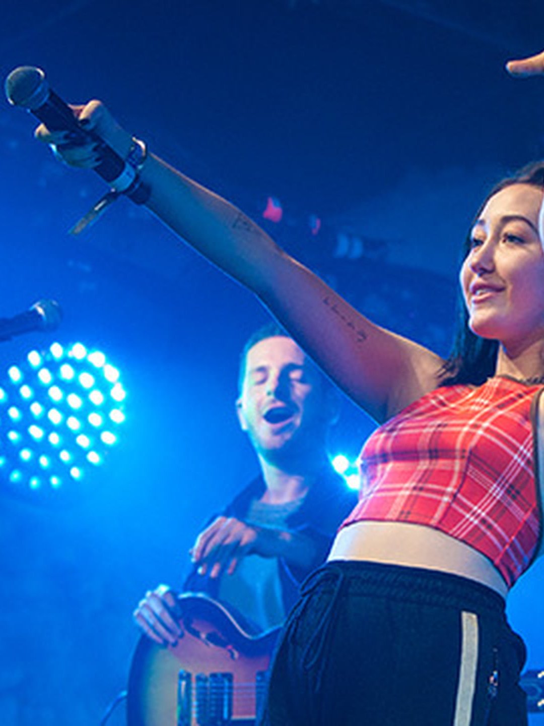 Eating BBQ & Talking NC-17 with Noah Cyrus in Austin
