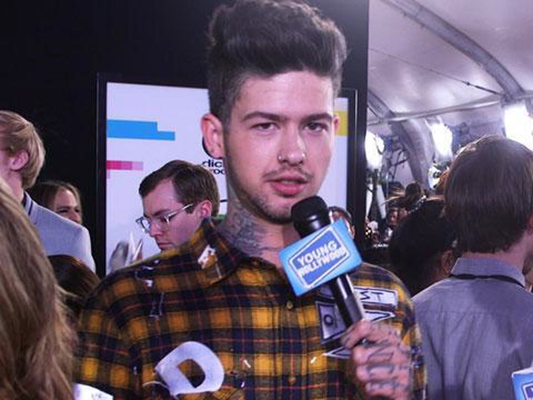 Travis Mills On Being a Huge Gaming Nerd