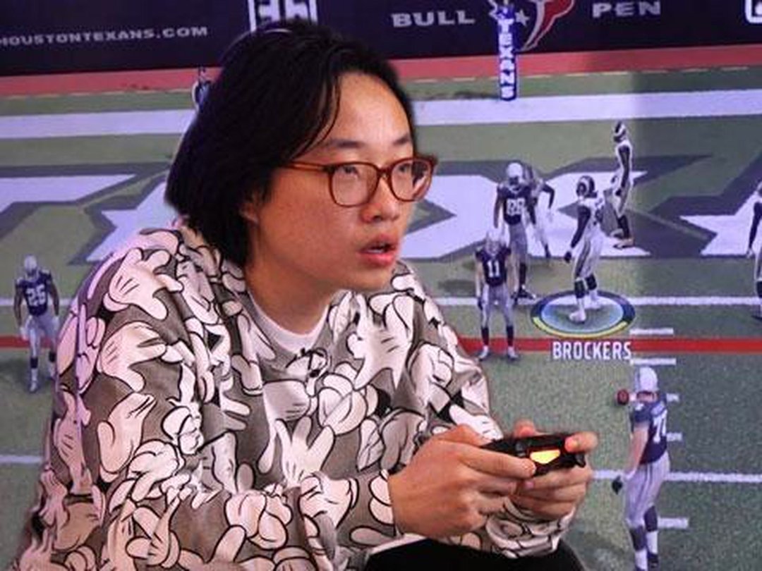 Madden Football Challenge with "Silicon Valley" Star