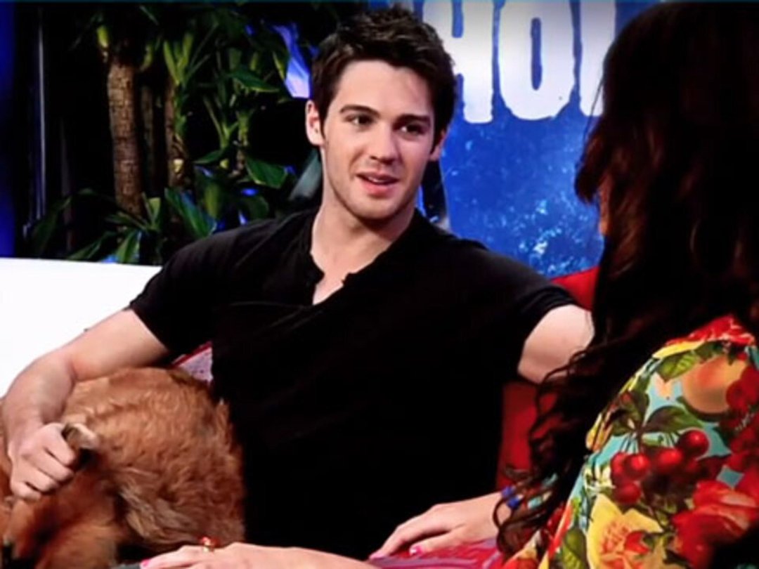 What Scares VAMPIRE DIARIES Star Steven McQueen?