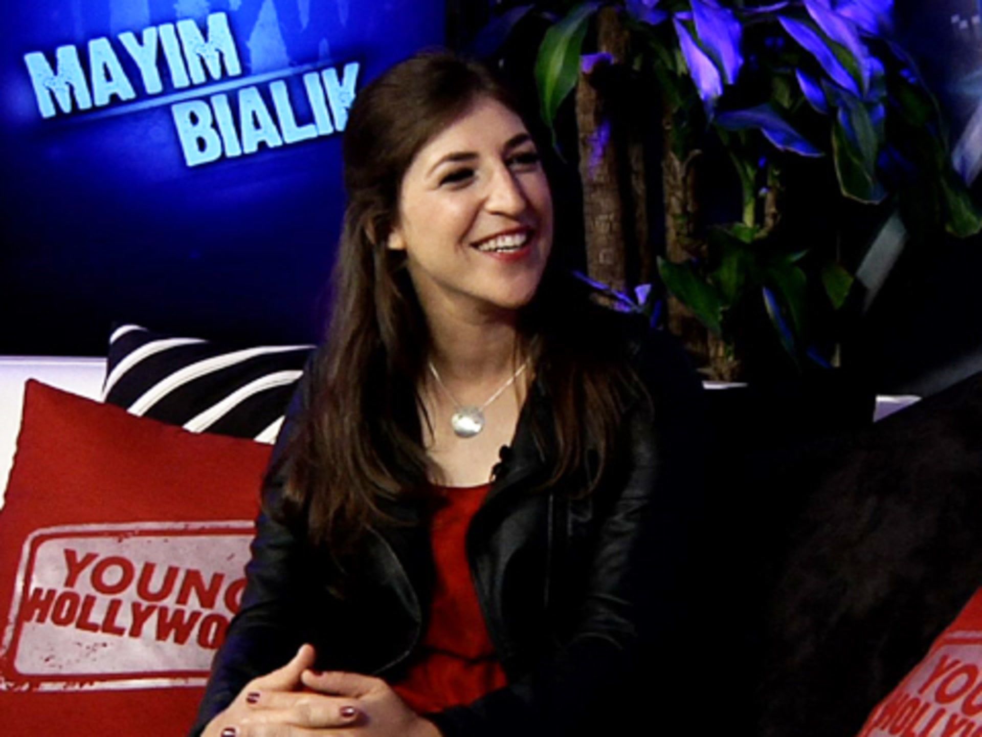 Mayim Bialik's Emmy Etiquette Dos and Don'ts