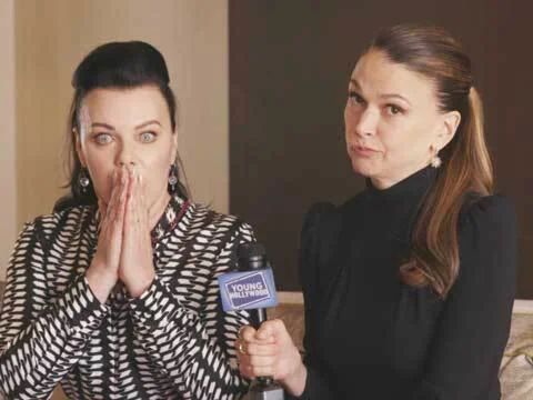 Younger Stars Sutton Foster & Debi Mazar's Tip for Dating in Big Cities