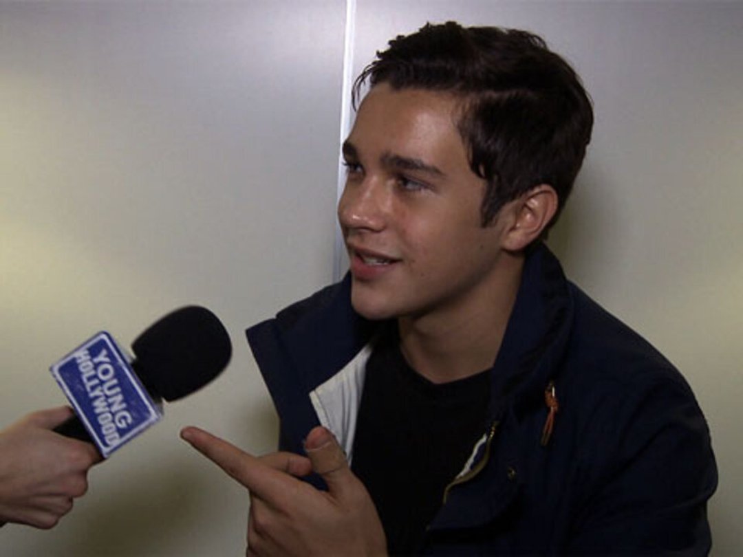Austin Mahone Backstage at iTunes Music Festival