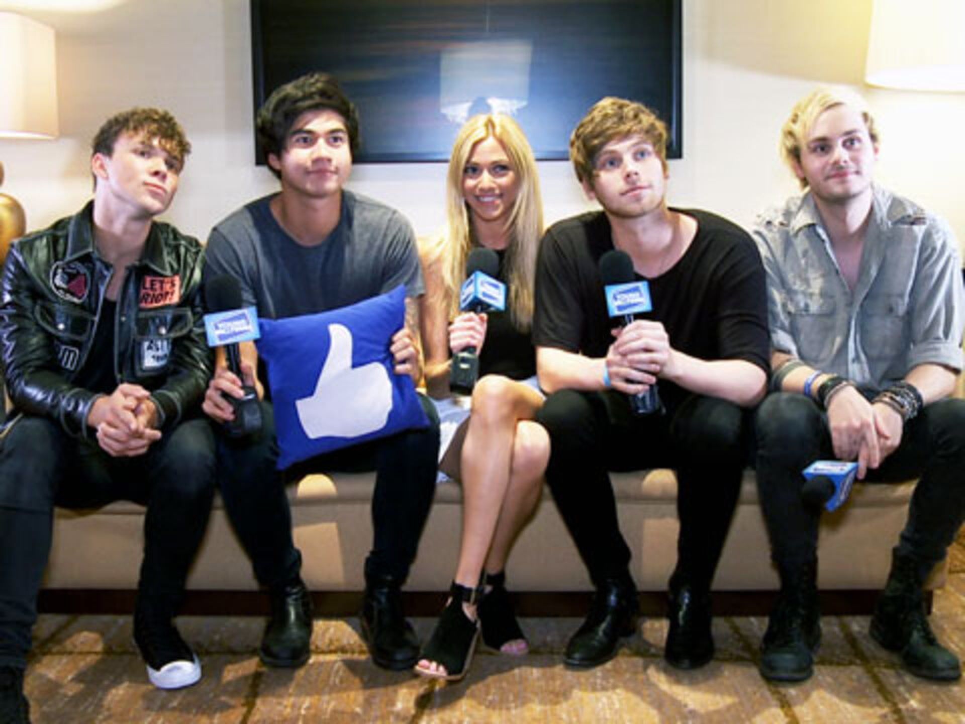 5SOS Talk Touring & Summer Crushes
