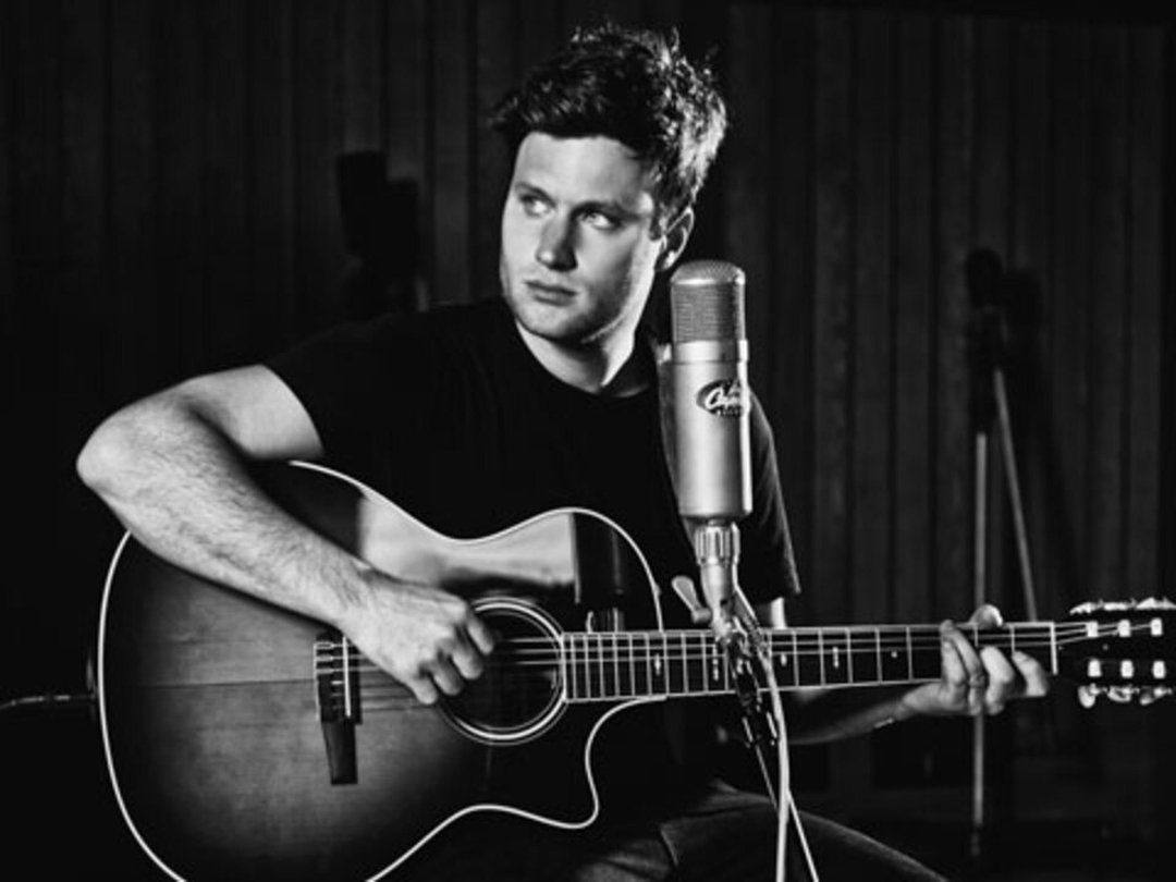 Jamie Scott Performs "Unbreakable" Live & Explains Concept of 'My Hurricane' Album