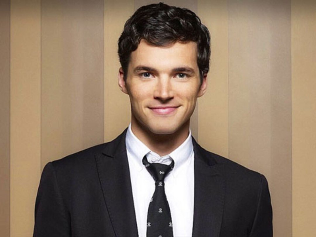PRETTY LITTLE LIARS Ian Harding Interview