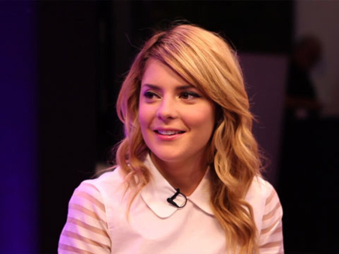 Grace Helbig on Her YouTube Channel & Feature Film Debut 'Camp Takota'