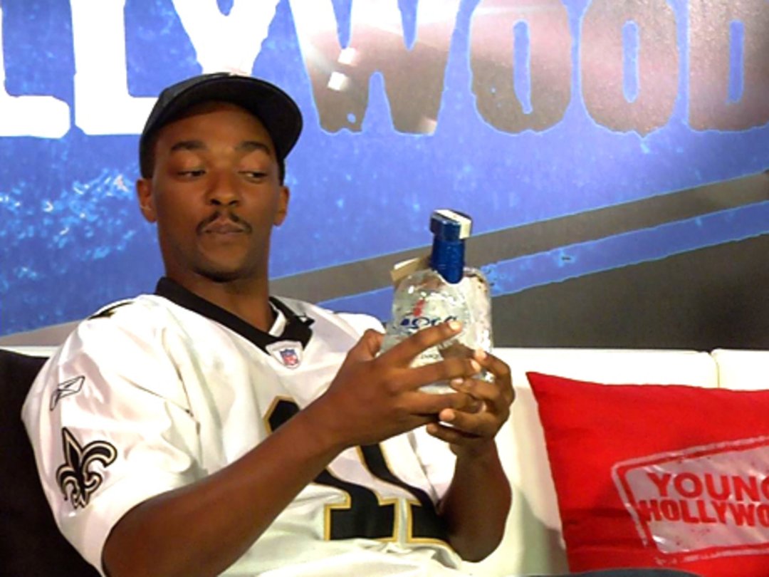 Facing Off with "Real Steel" Star Anthony Mackie