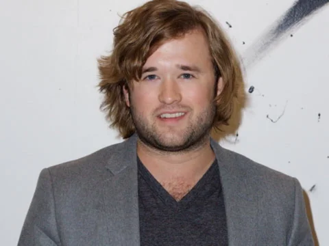 Haley Joel Osment on Getting an Education & Transitioning to Adult Roles