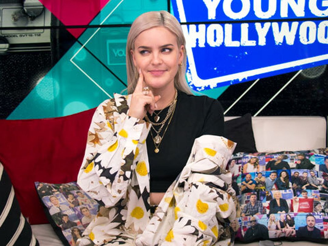 Anne-Marie Plays Words With Friends With Ed Sheeran & Marshmello