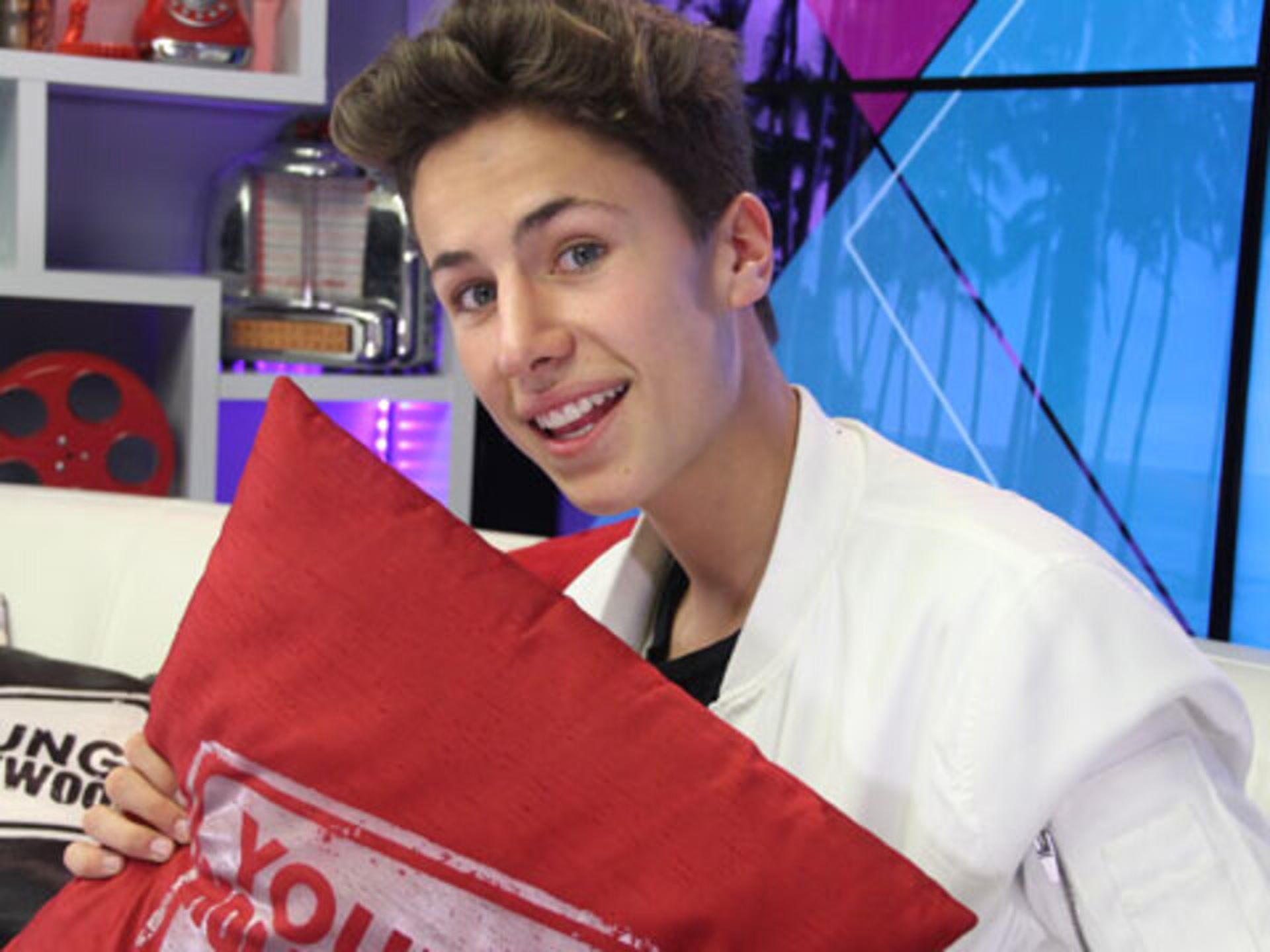 Juanpa Zurita on Working with Logan Paul & Jerome Jarre