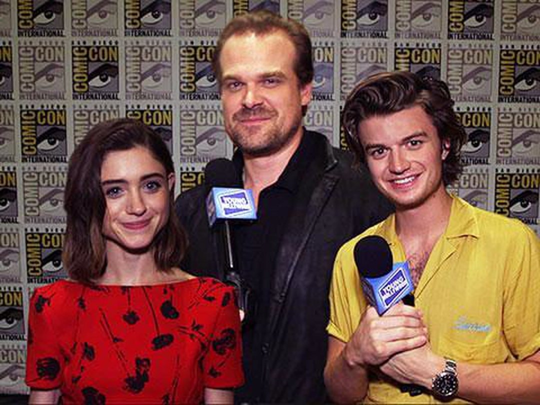 Stranger Things Cast Guess Who Could Save Barb