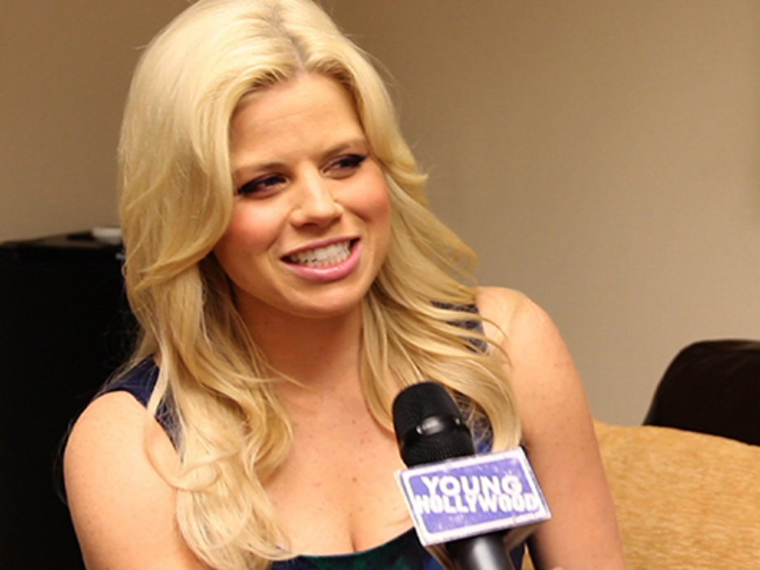 "Smash" Star Megan Hilty Drops 1st Solo Album