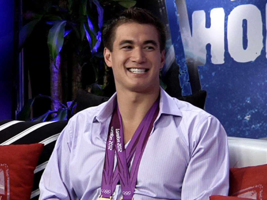 Olympic Swimmer Nathan Adrian Relays His Olympic Gold